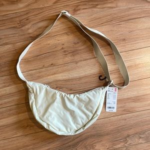 Brand New Uniqlo Round Mini Shoulder Bag Off-White Color